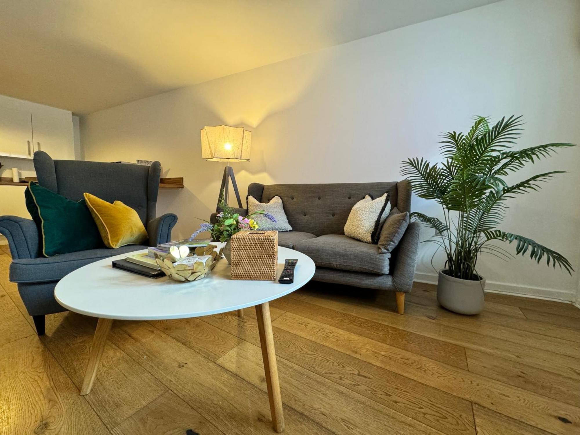 Nordic Suites Ulverston Εξωτερικό φωτογραφία