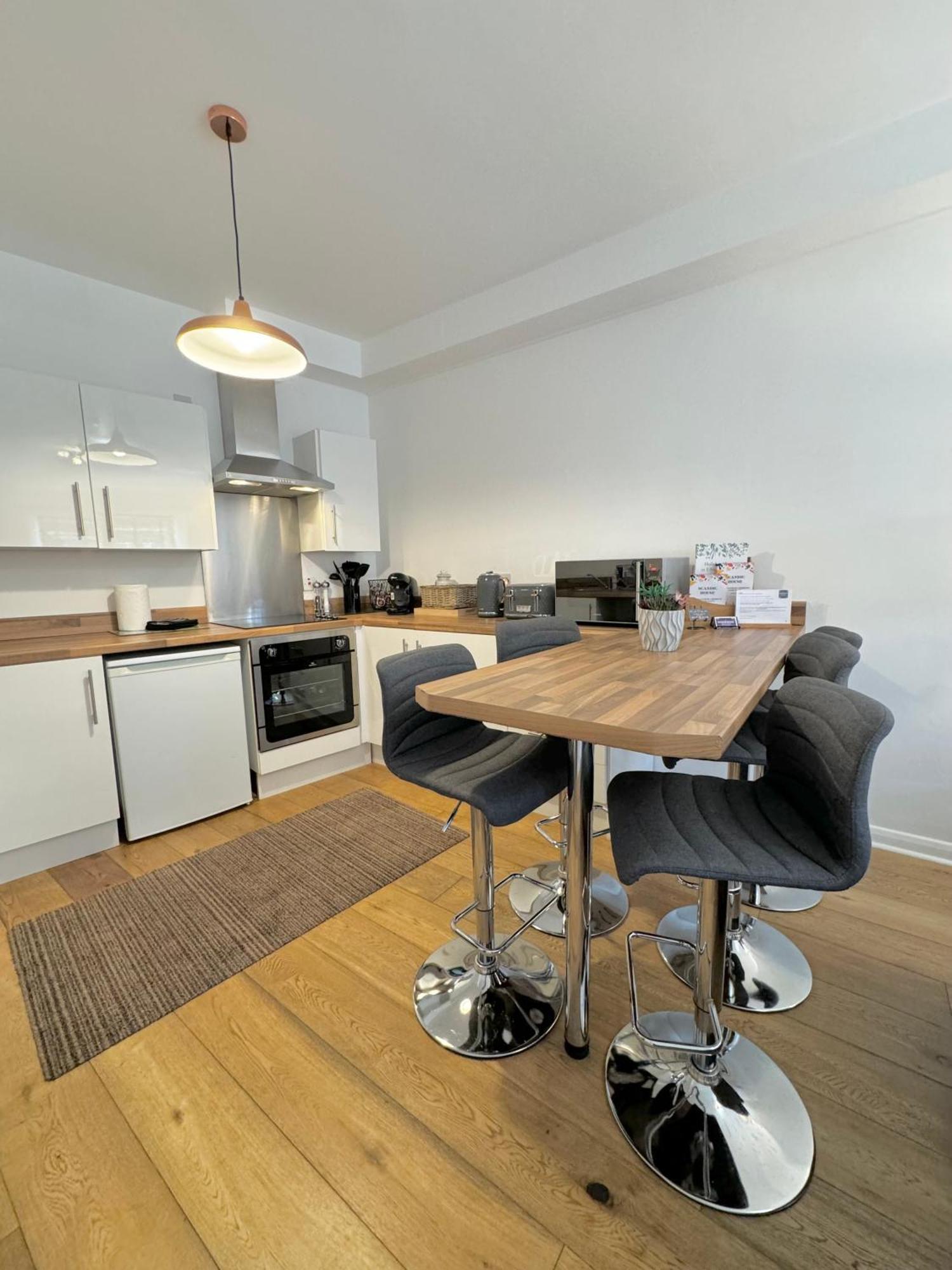 Nordic Suites Ulverston Εξωτερικό φωτογραφία